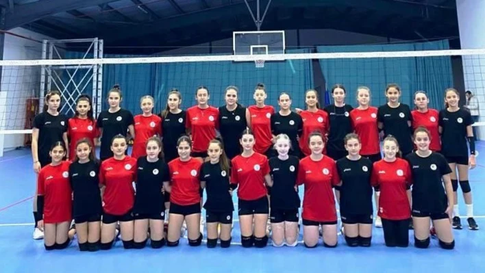 Körfez Gençlerbirliği voleybolda altyapı atağına geçti