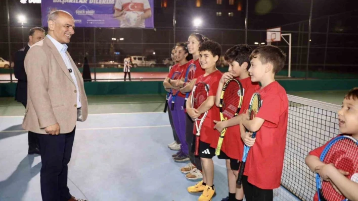 Körfez Kent Spor Kompleksi açıldı