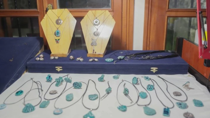 Kültür ve kültürel değerler ile birlikte sanat ve sanatçıya sahip çıkan bir belediyeyiz
