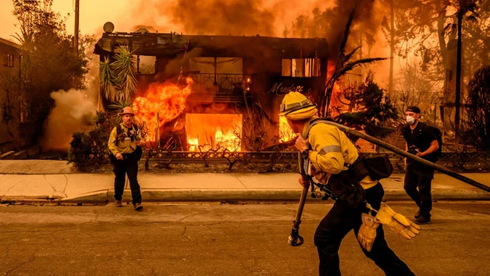 Los Angeles yanıyor: Ulusal muhafızlar görevlendirildi