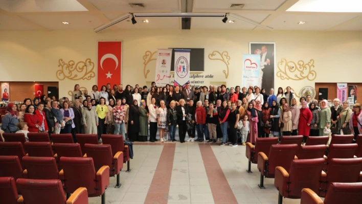 Meme kanserine farkındalık semineri