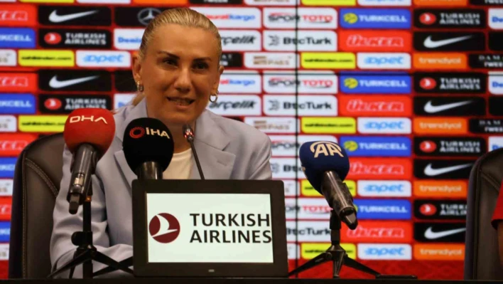 Necla Güngör Kıragası: 'Mutlaka play-off'ta olacağız'