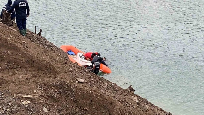 Önce otomobili, sonra cansız bedeni bulundu