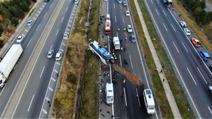 Uykusuzluk ve yol hipnozu beraberinde kaza getiriyor