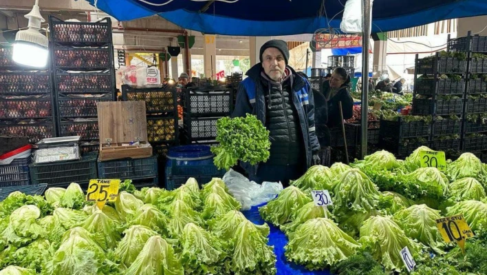 Perşembe Pazarında kıvırcık 30 lira oldu