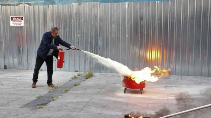 Personellere yangın eğitimi