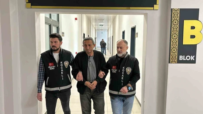 Servis şoförünü başından vurarak öldürmüştü, 'cinsel saldırı' iddiasında bulundu