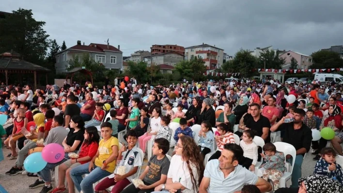 Sinema Gebze sokaklarını dolaşıyor