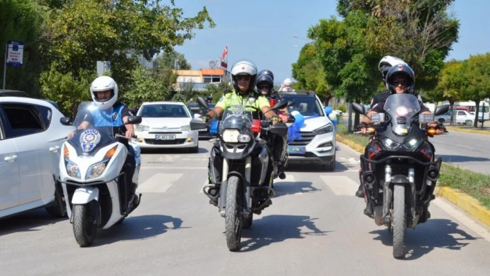 Sünnet düğününde minik İbrahim'e polisten sürpriz