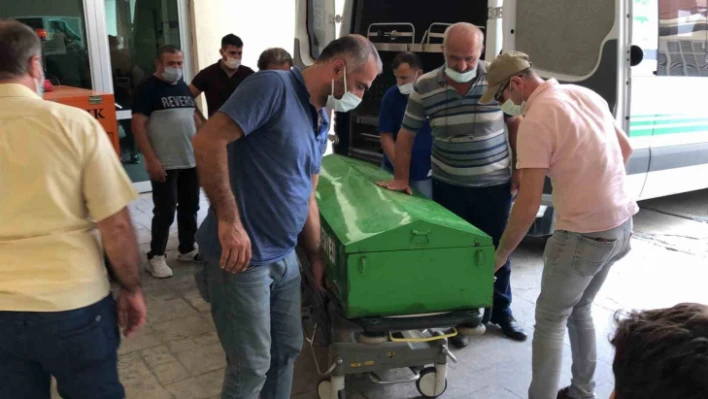 Kocaeli'de şüpheli şekilde ölen genç kıza ilk müdahaleyi yapan doktor konuştu
