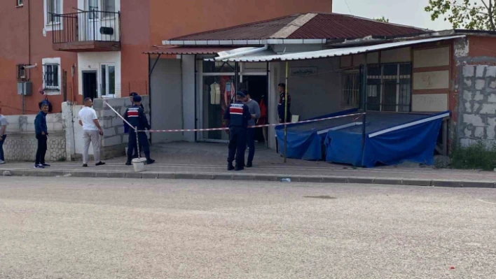 Tuhafiye dükkanında tabancayla vurulan yaşlı adam hayatını kaybetti
