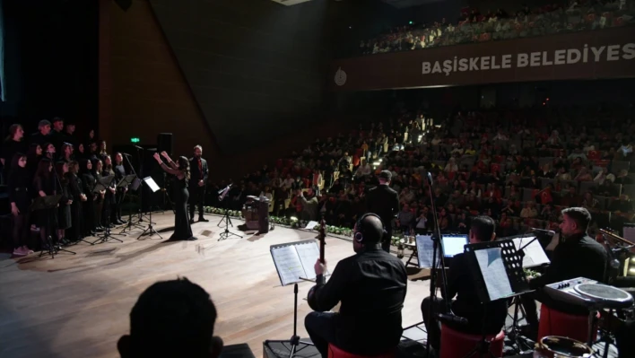 Türkiye Yüzyılı Başiskele'de türkülerle anlatıldı