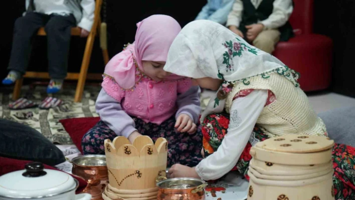 Yaşlılar için teknolojinin olmadığı zamanlara gittiler