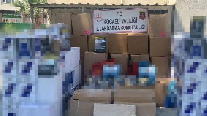 Yüz binlerce gram tütün ele geçirildi