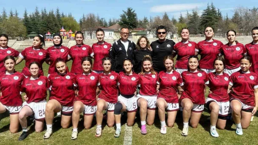 Ragbide Körfez'li kızların bileği bükülemiyor