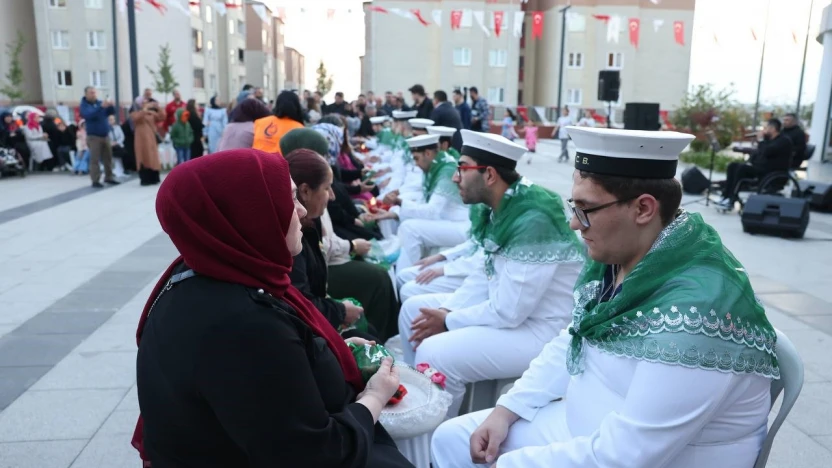 En özel bireyler, çakı gibi denizci oldu