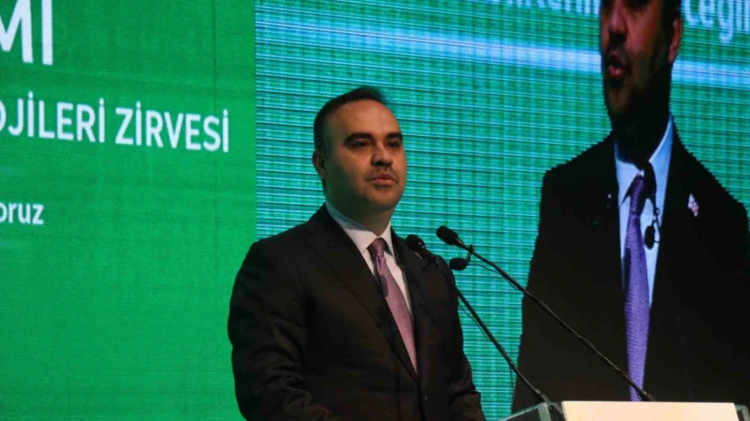 Sanayi ve Teknoloji Bakanı Kacır: '2030'a kadar seviye 3 yerli otonom aracın ülkemizde üretilmesini hedefliyoruz'