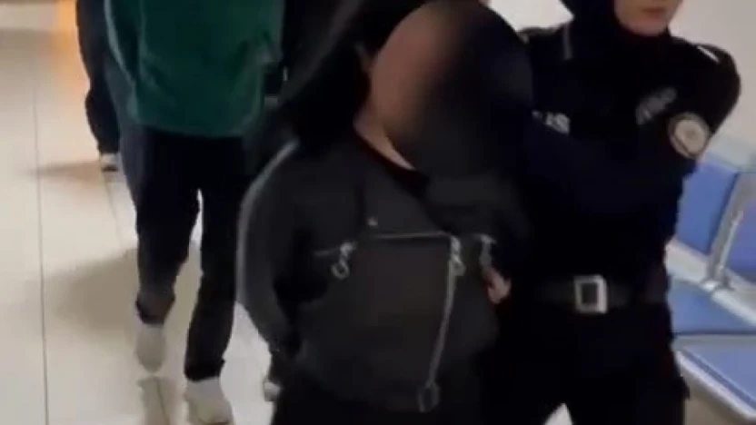 Silahla telefon gasp eden 5 şüpheli kıskıvrak yakalandı