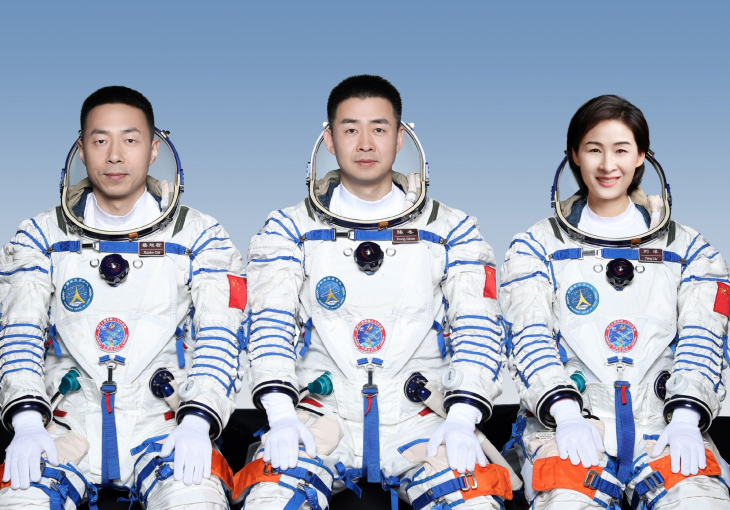 Çinli 3 astronot 183 gün sonra Dünya'ya döndü