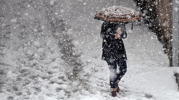 Atkı ve bereleri çıkarın ! Kar geliyor.. Meteorolojiden kar ve sağanak uyarısı