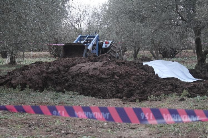 Bursa'da vahşet ! Hayvan gübresinin içinde kadın cesedi bulundu